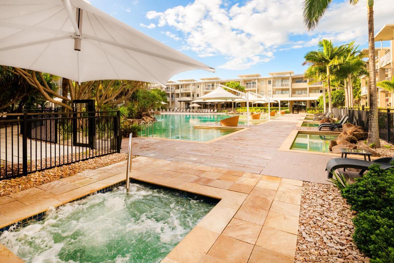 Peppers Salt Resort & Spa Kingscliff Eksteriør bilde The pool at Peppers Mantra on Saltwater Island