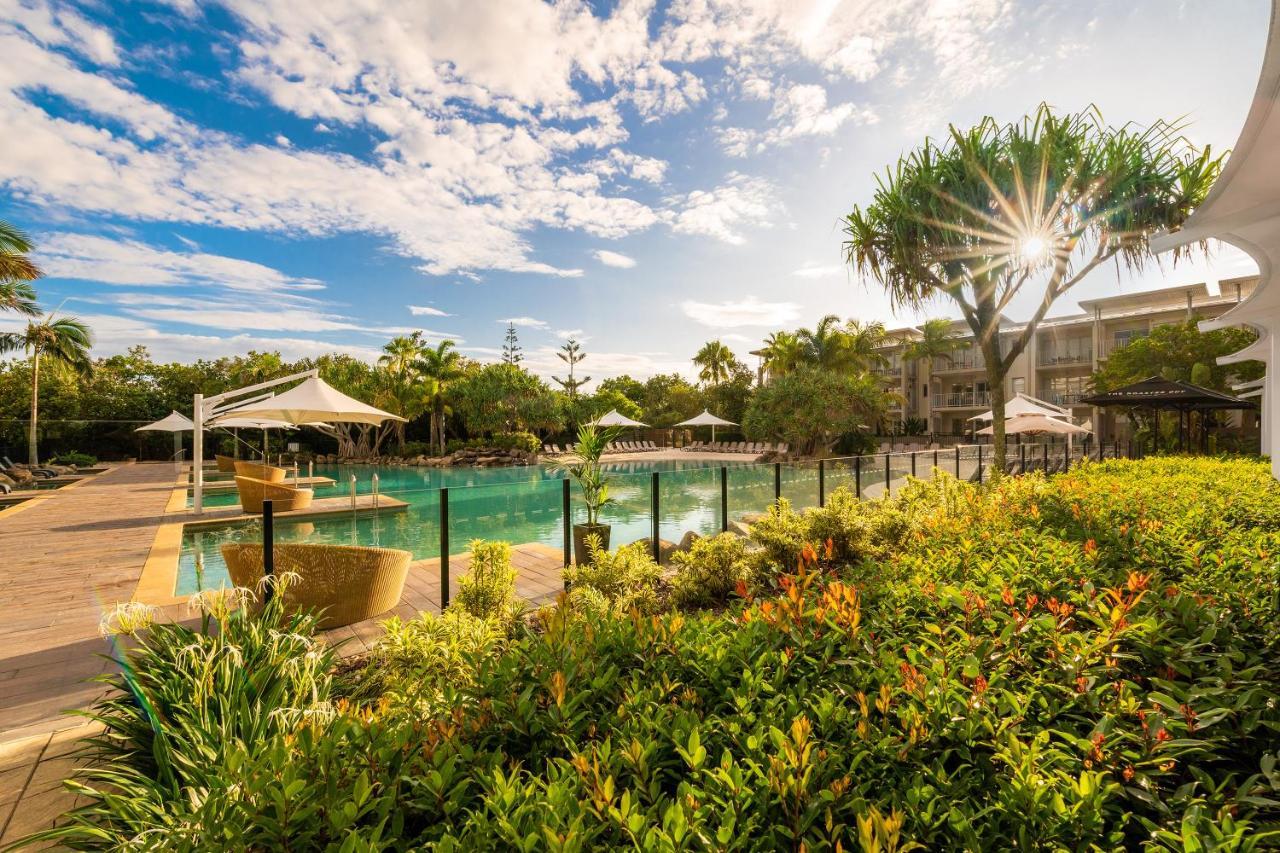 Peppers Salt Resort & Spa Kingscliff Eksteriør bilde The pool at the resort