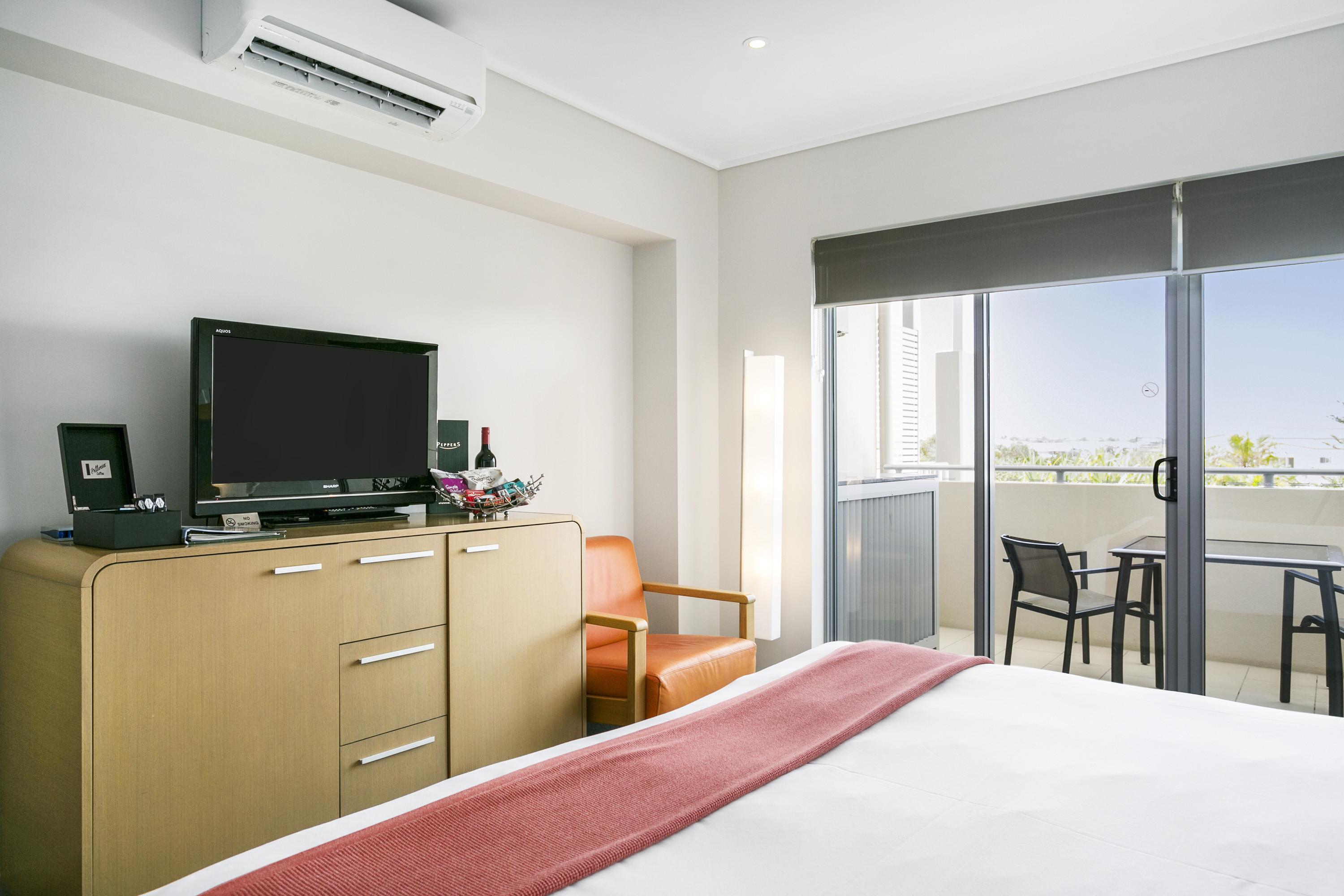Peppers Salt Resort & Spa Kingscliff Eksteriør bilde A typical room at the Mantra Crown Towers
