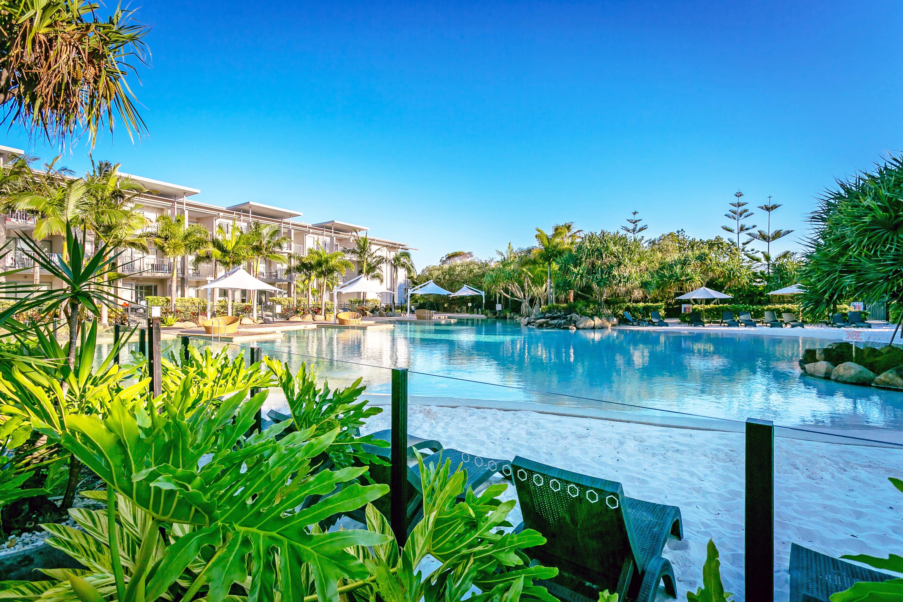 Peppers Salt Resort & Spa Kingscliff Eksteriør bilde The pool at the InterContinental Sanctuary Cove Resort